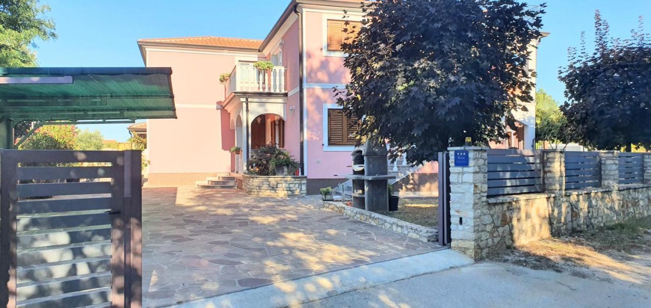 Apartmani Radmila Nova Vas  Esterno foto