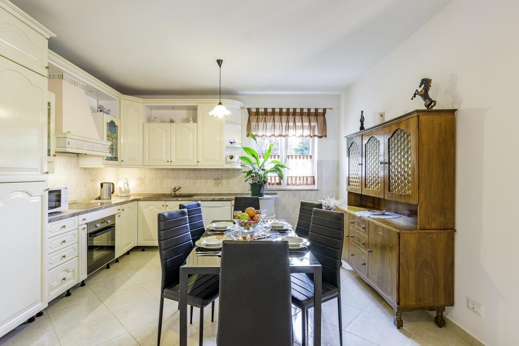 Apartmani Radmila Nova Vas  Esterno foto