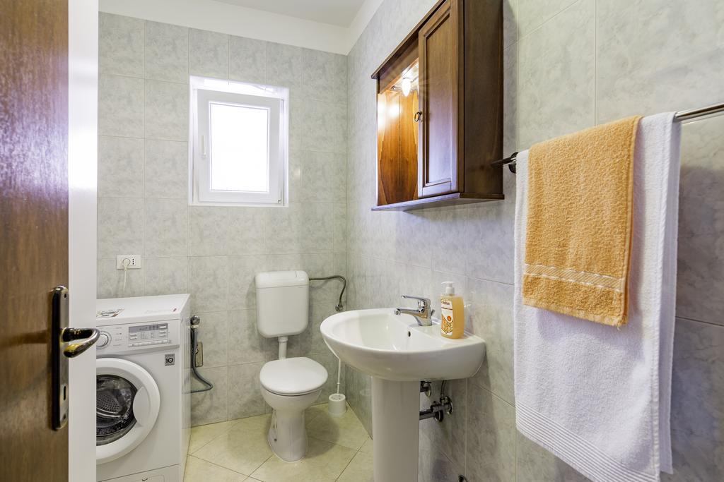 Apartmani Radmila Nova Vas  Esterno foto
