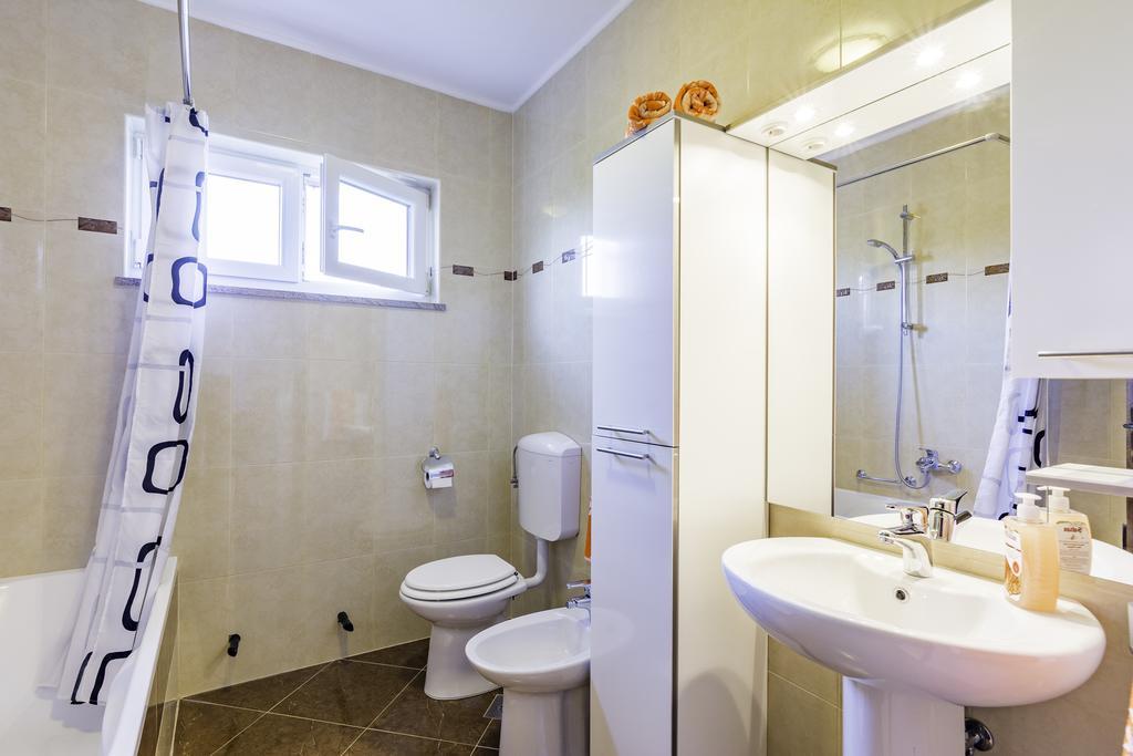 Apartmani Radmila Nova Vas  Esterno foto